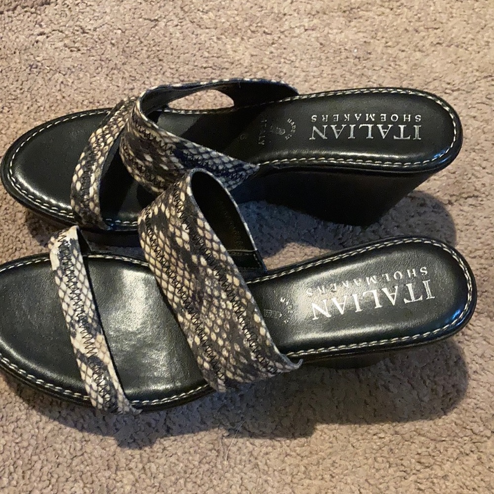 Italian shoemakers wedge snakeskin made in Italy